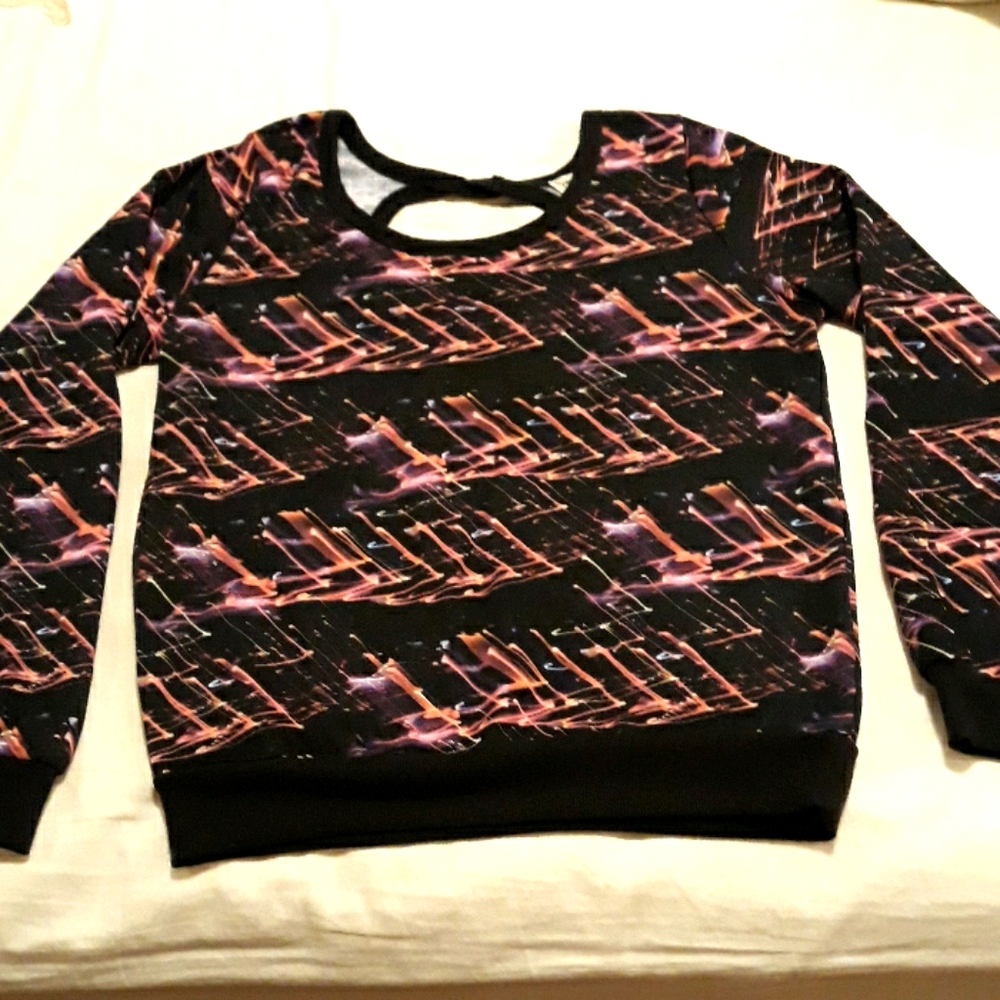 Jessica Simpson sweatshirt